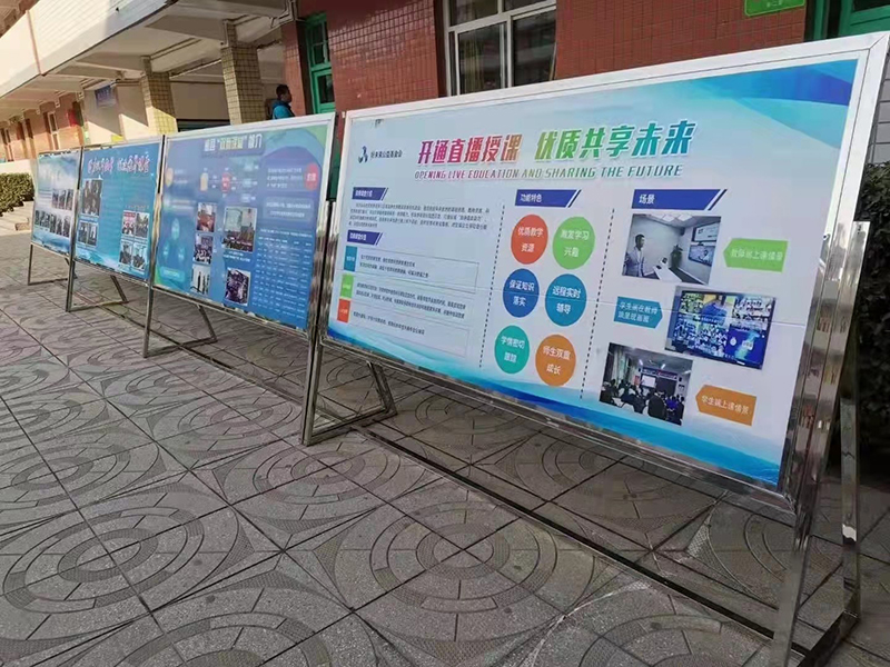 南京喷绘布招聘墙贴设计广告贴纸定做海报打印制作印刷宣传写真价目表
